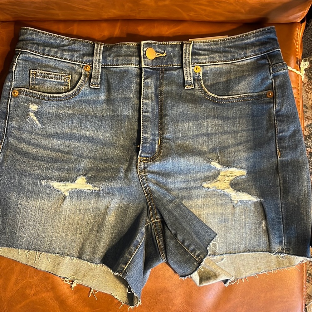 Universal Thread High Rise Jean Shorts - Picture 1 of 5